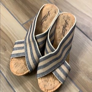 Lucky Brand sandals